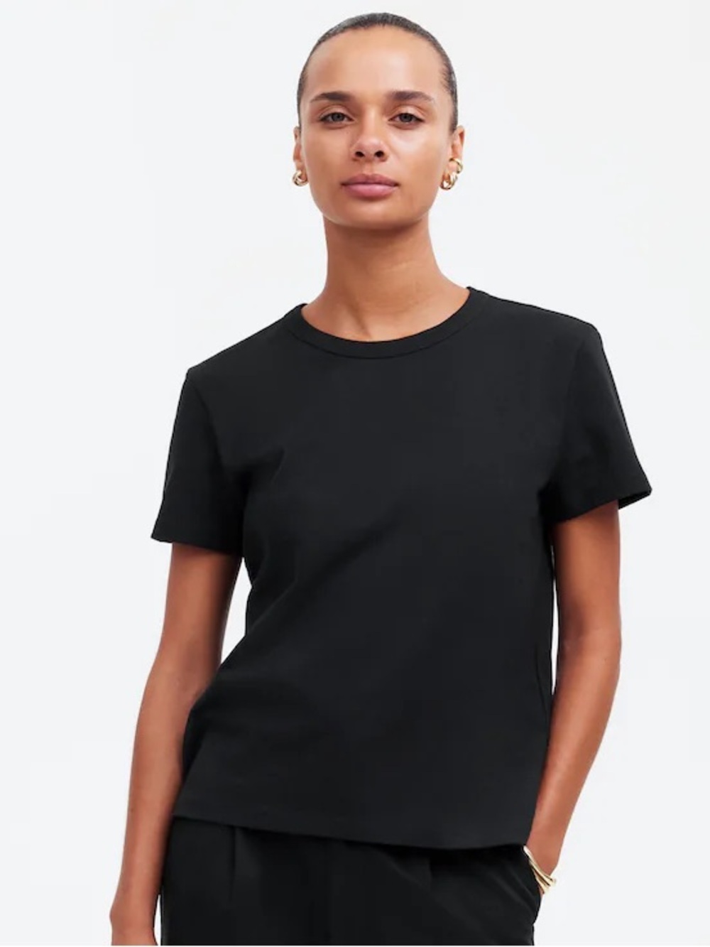 nu-in 
 Crewneck Short Sleeve Tee